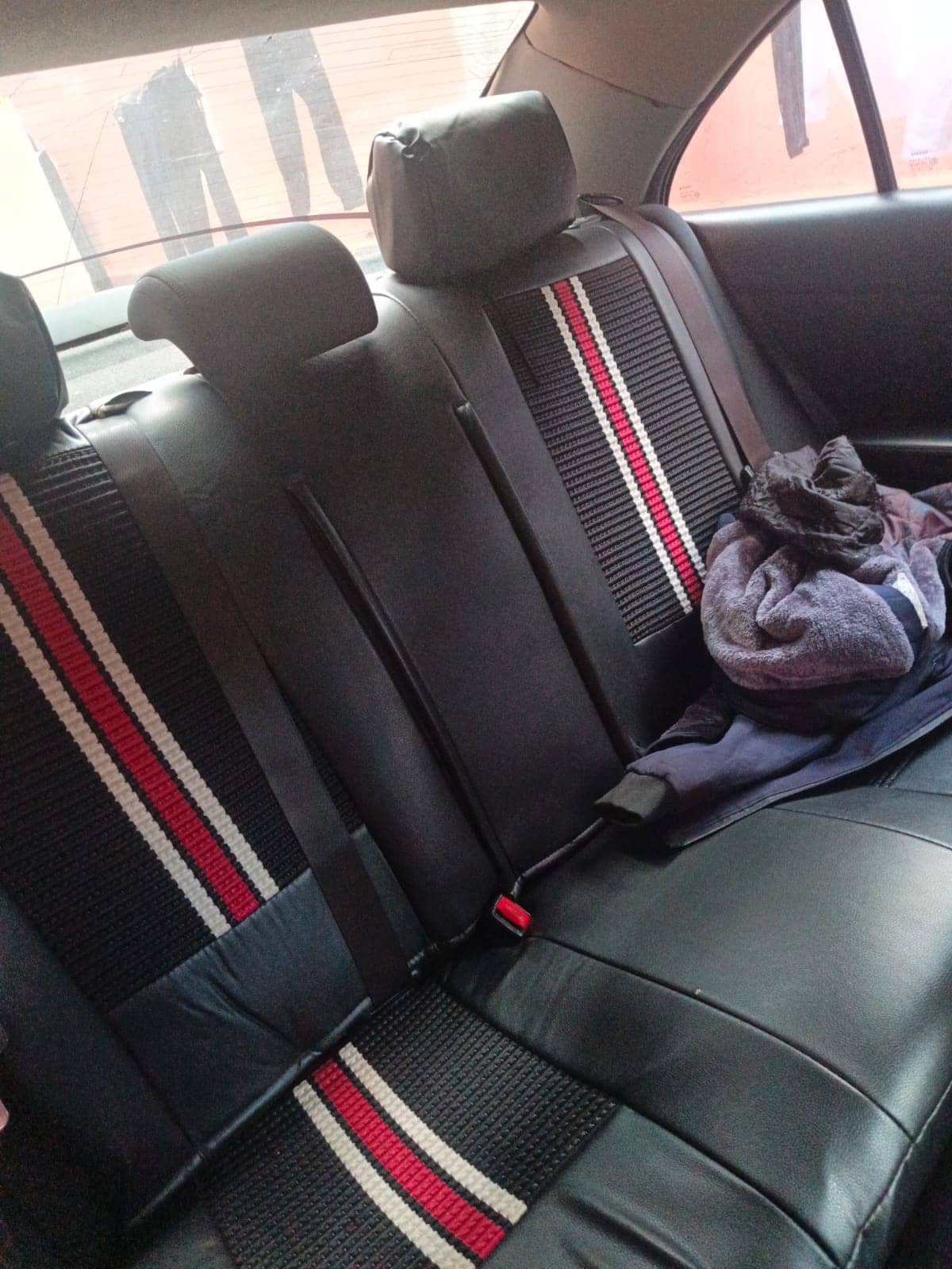 Car photo 11