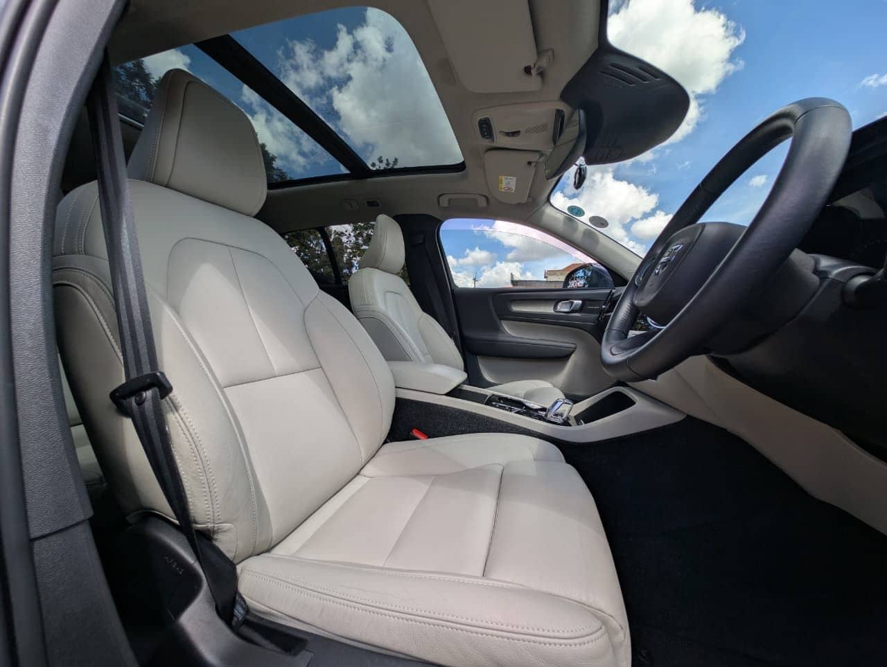 Car photo 7