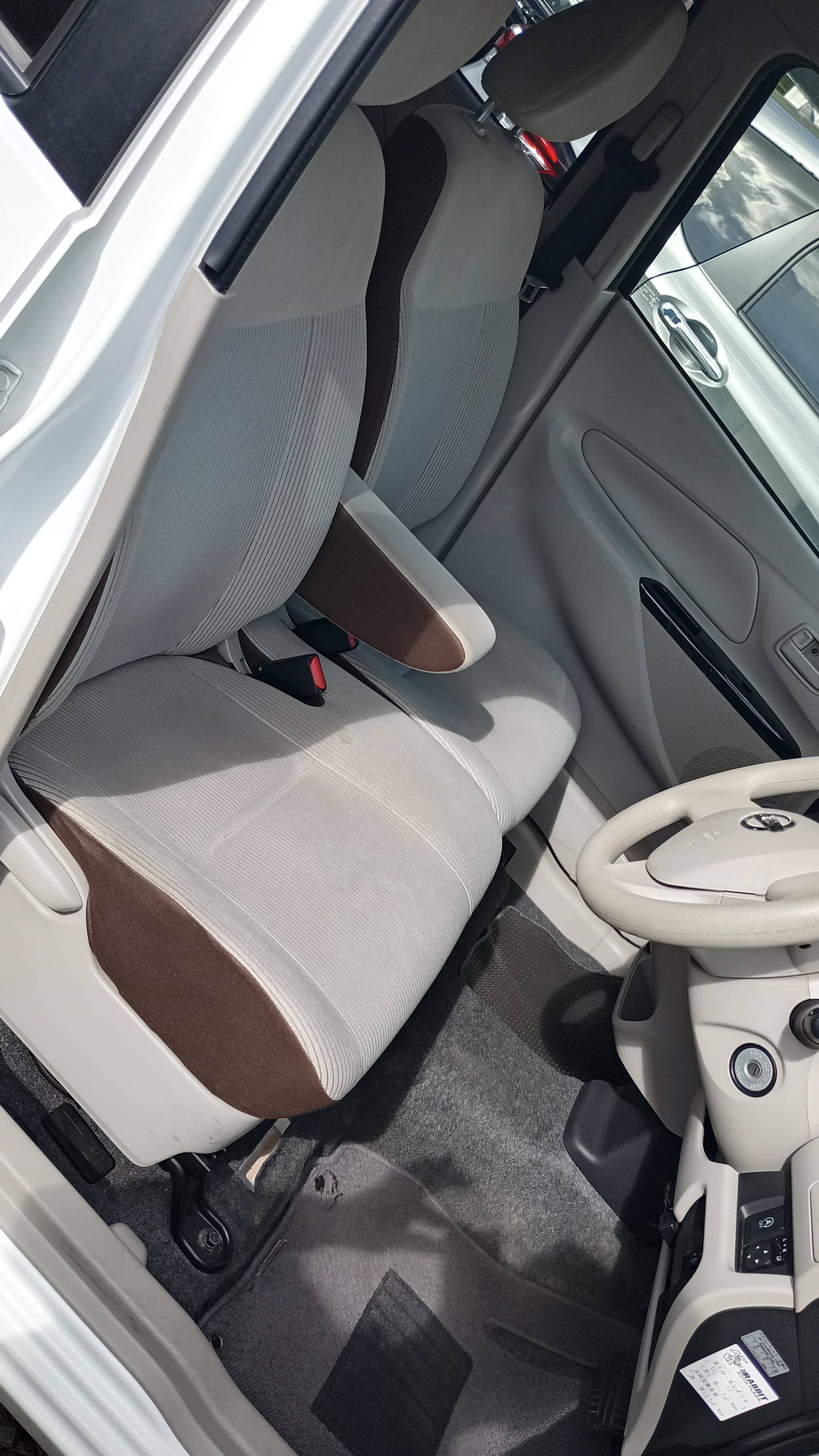 Car photo 4