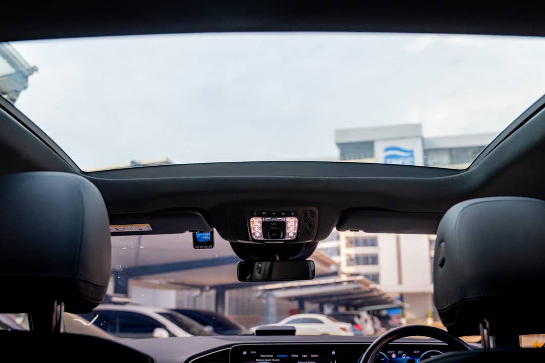 Car photo 5