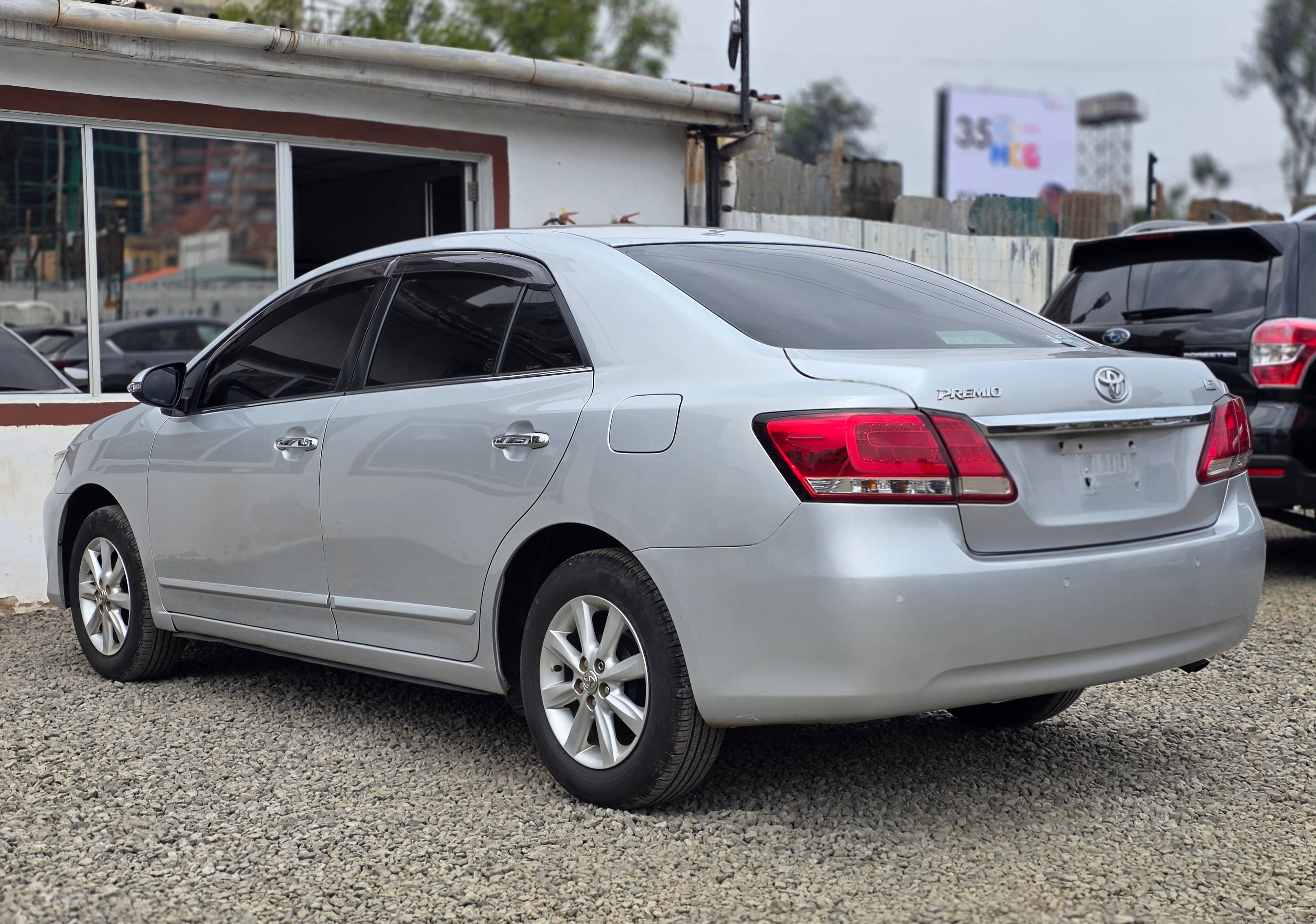 Car photo 10