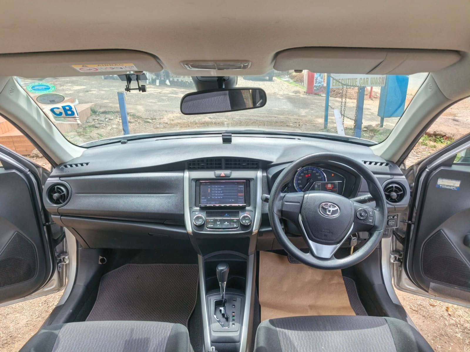 Car photo 7