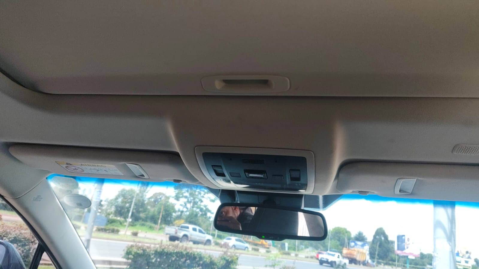 Car photo 9