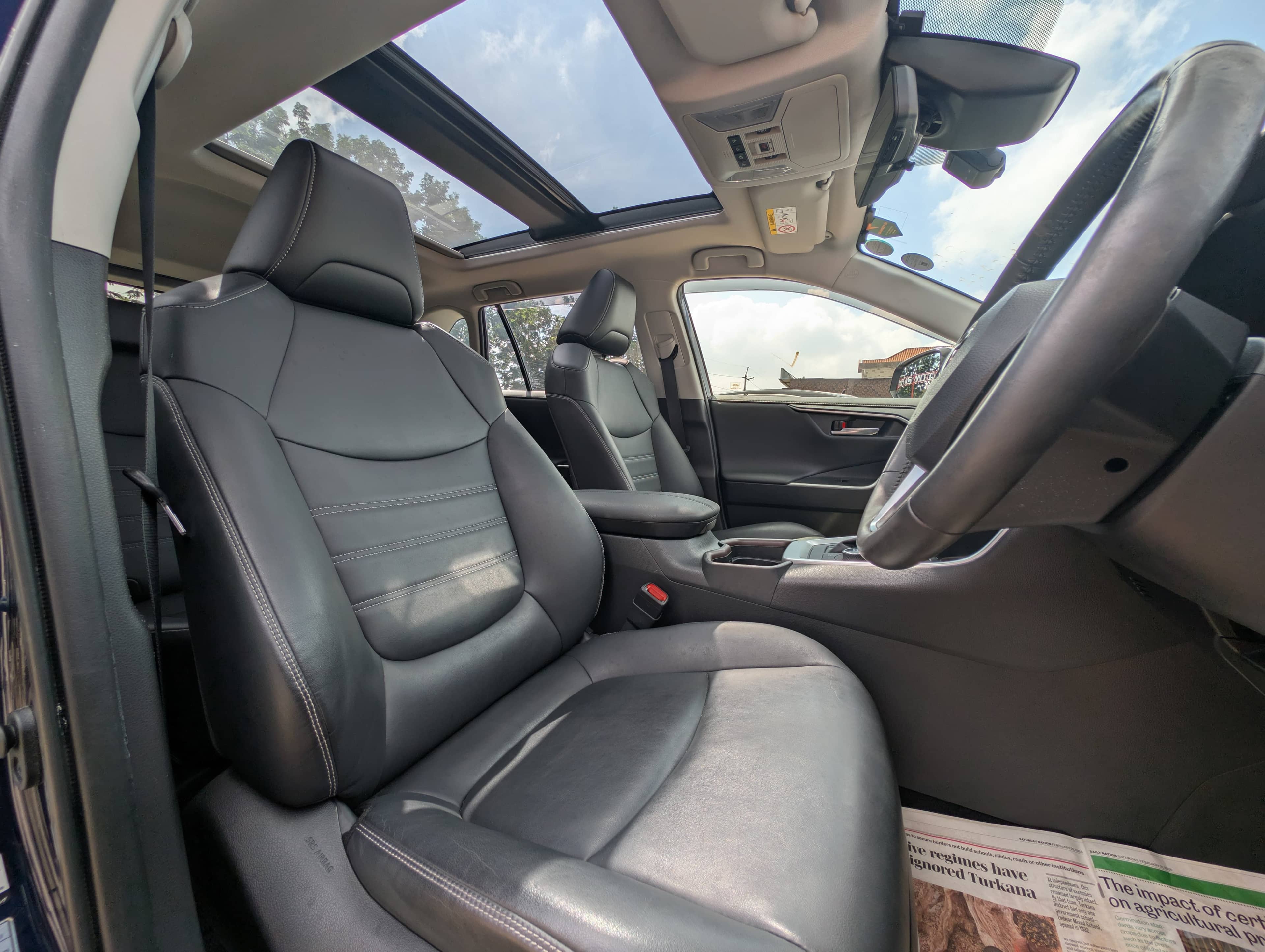 Car photo 7