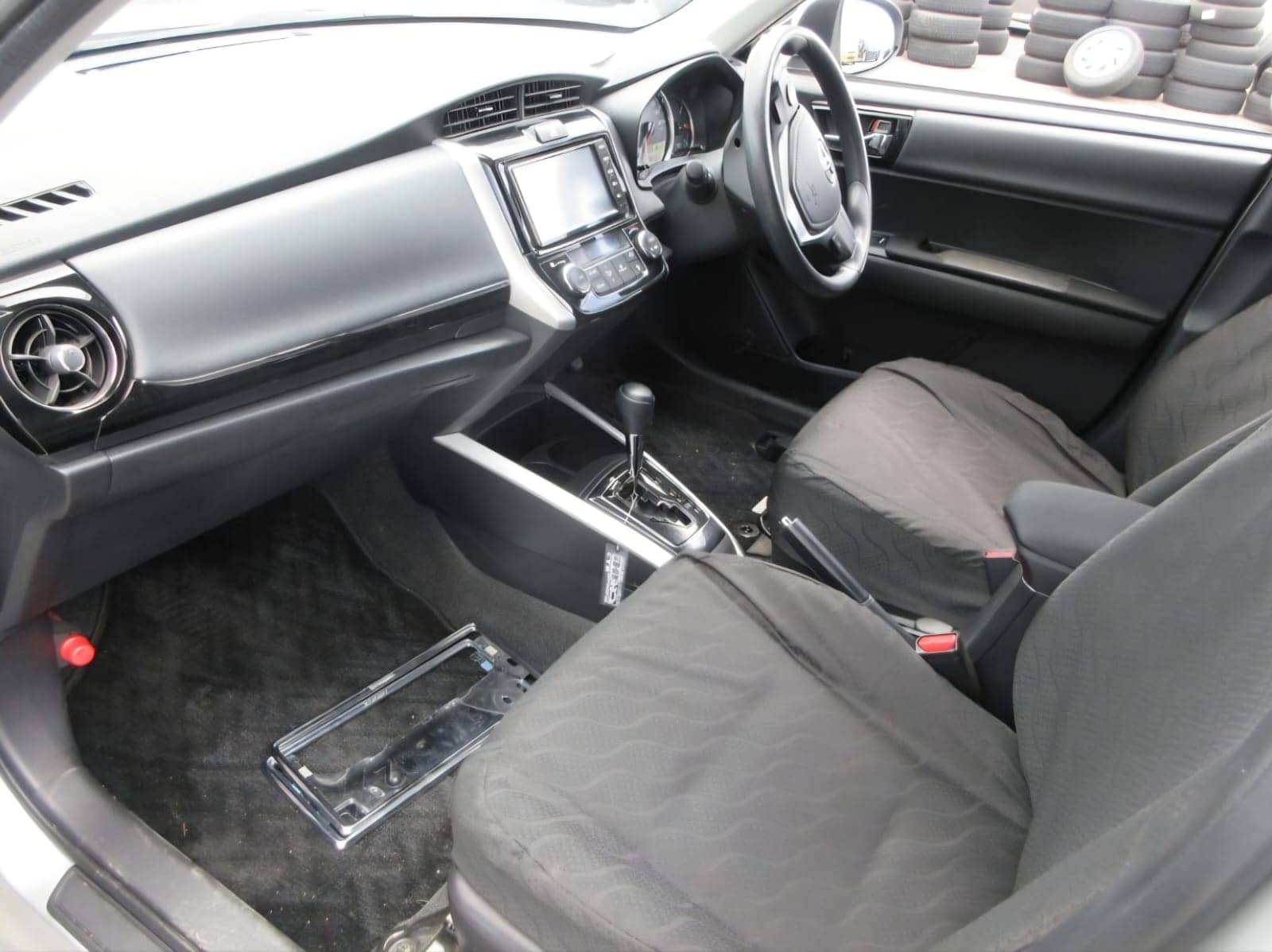 Car photo 7