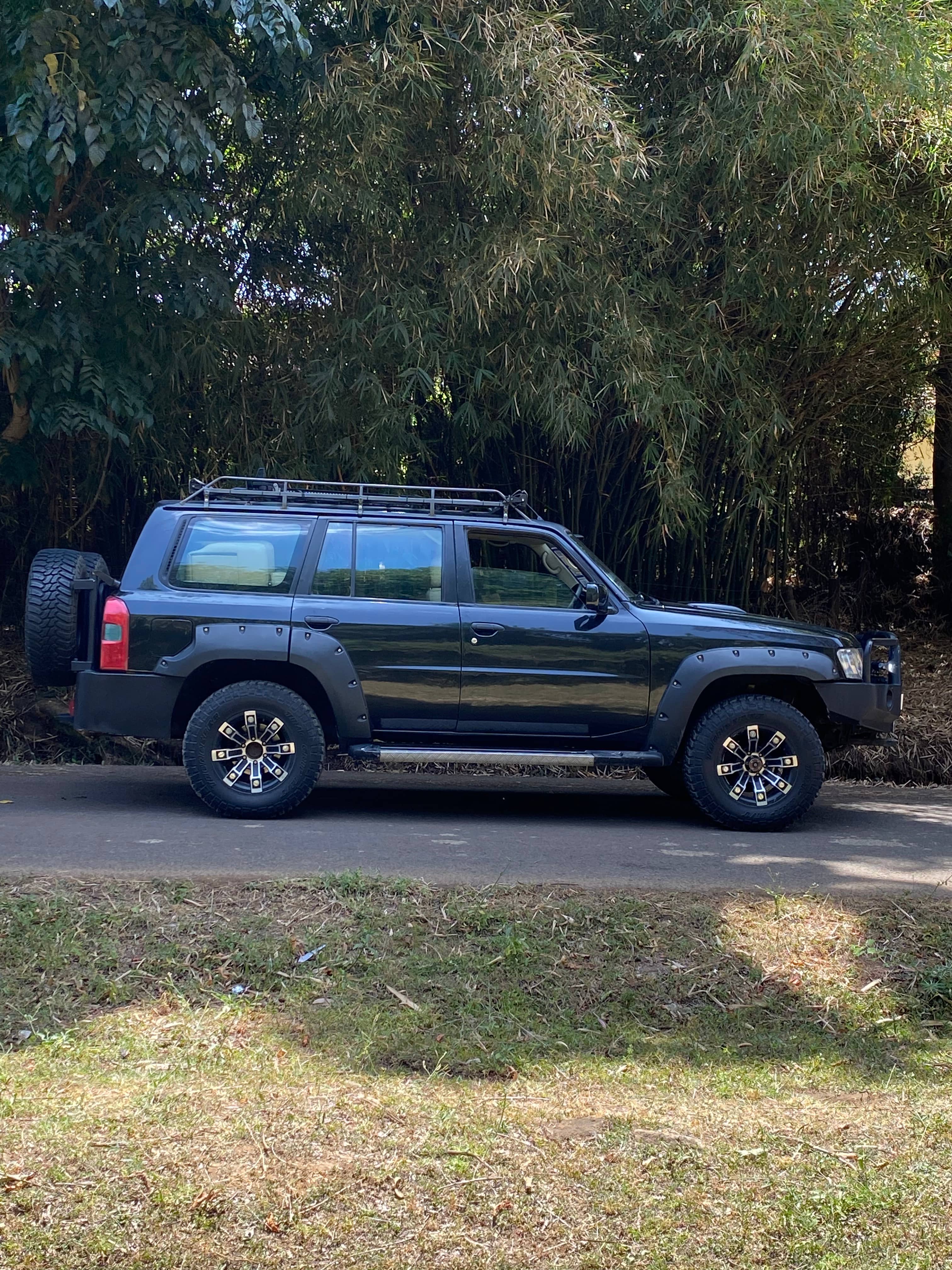 Car photo 11