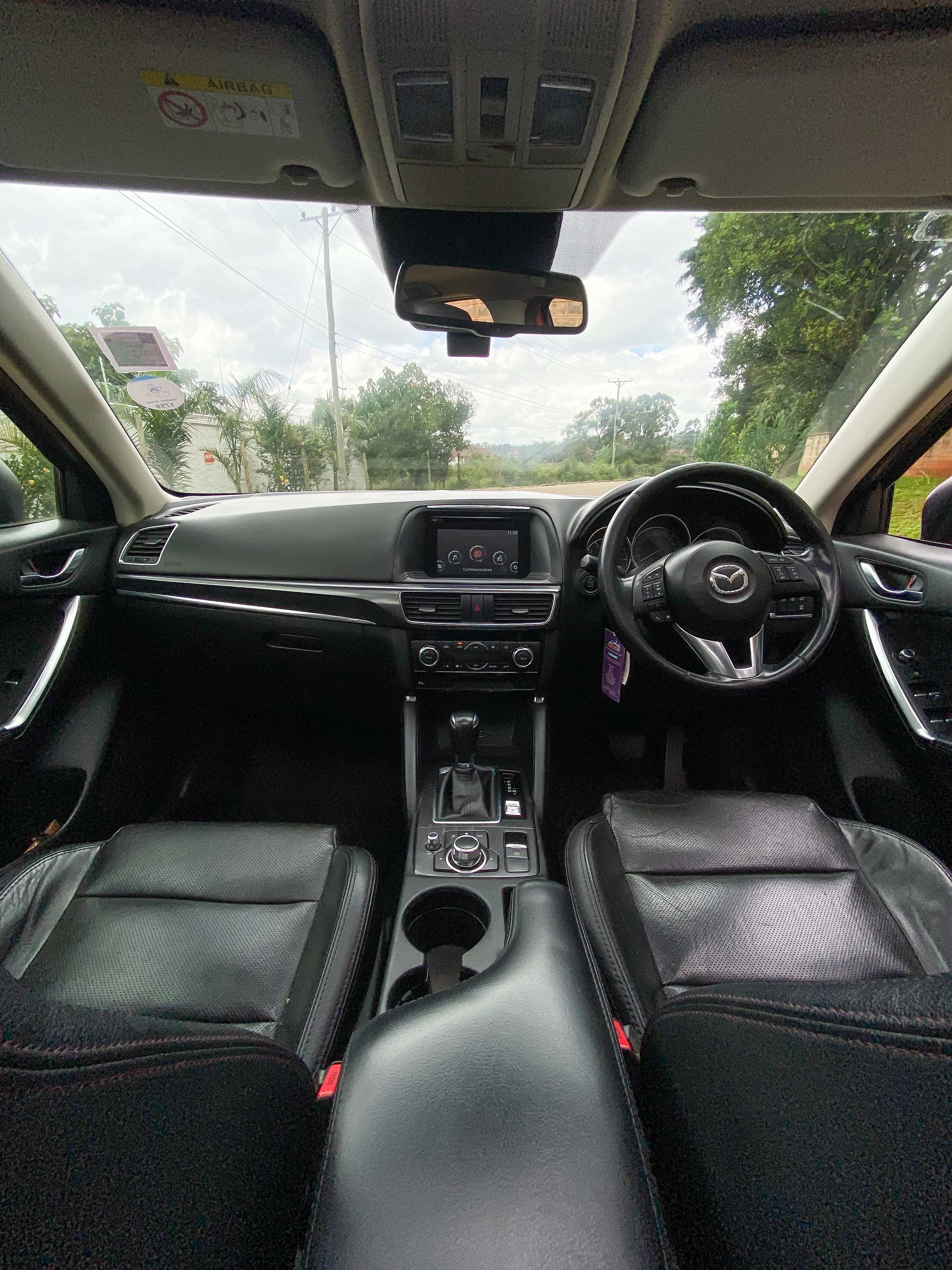 Car photo 11