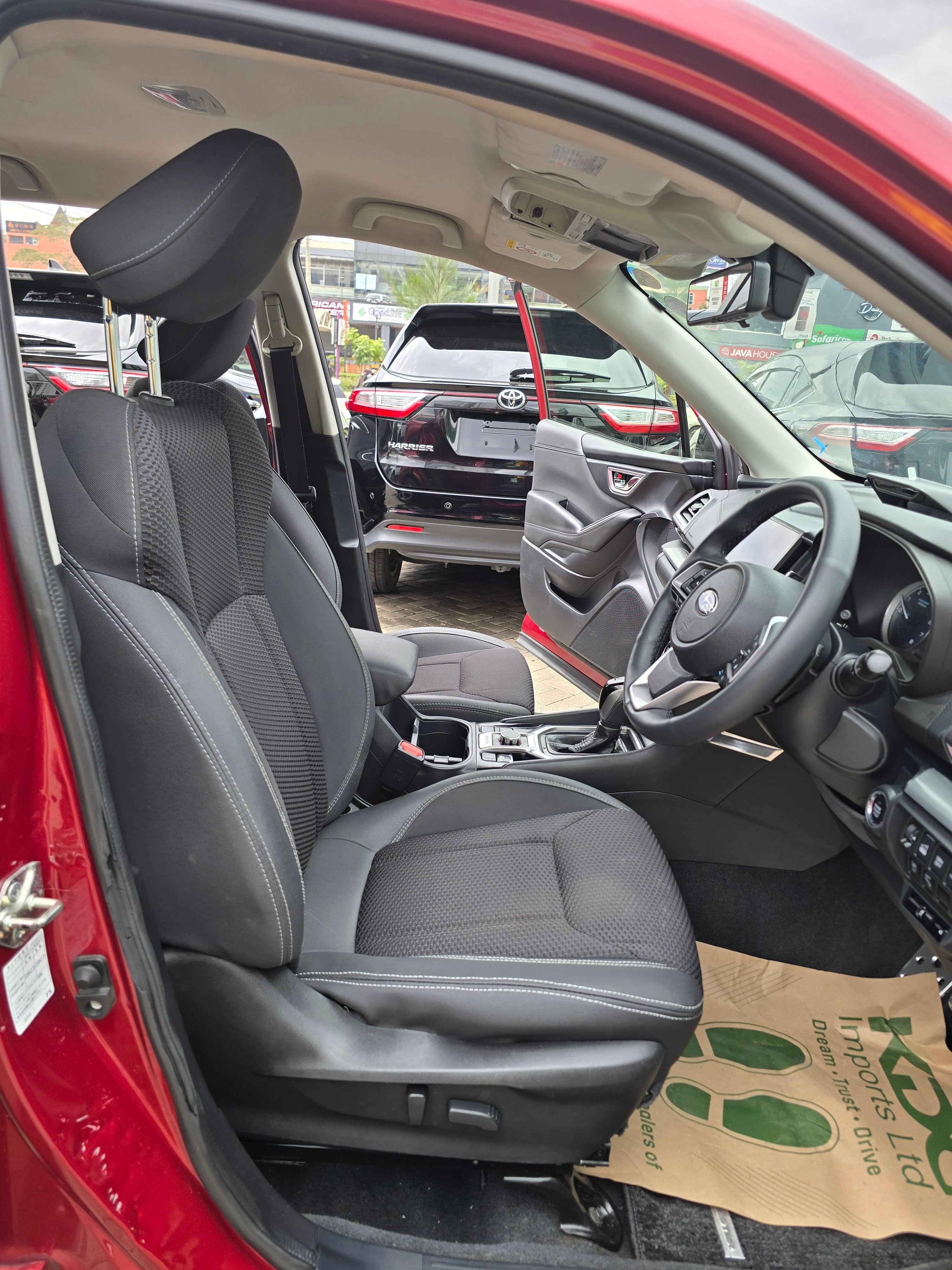 Car photo 11