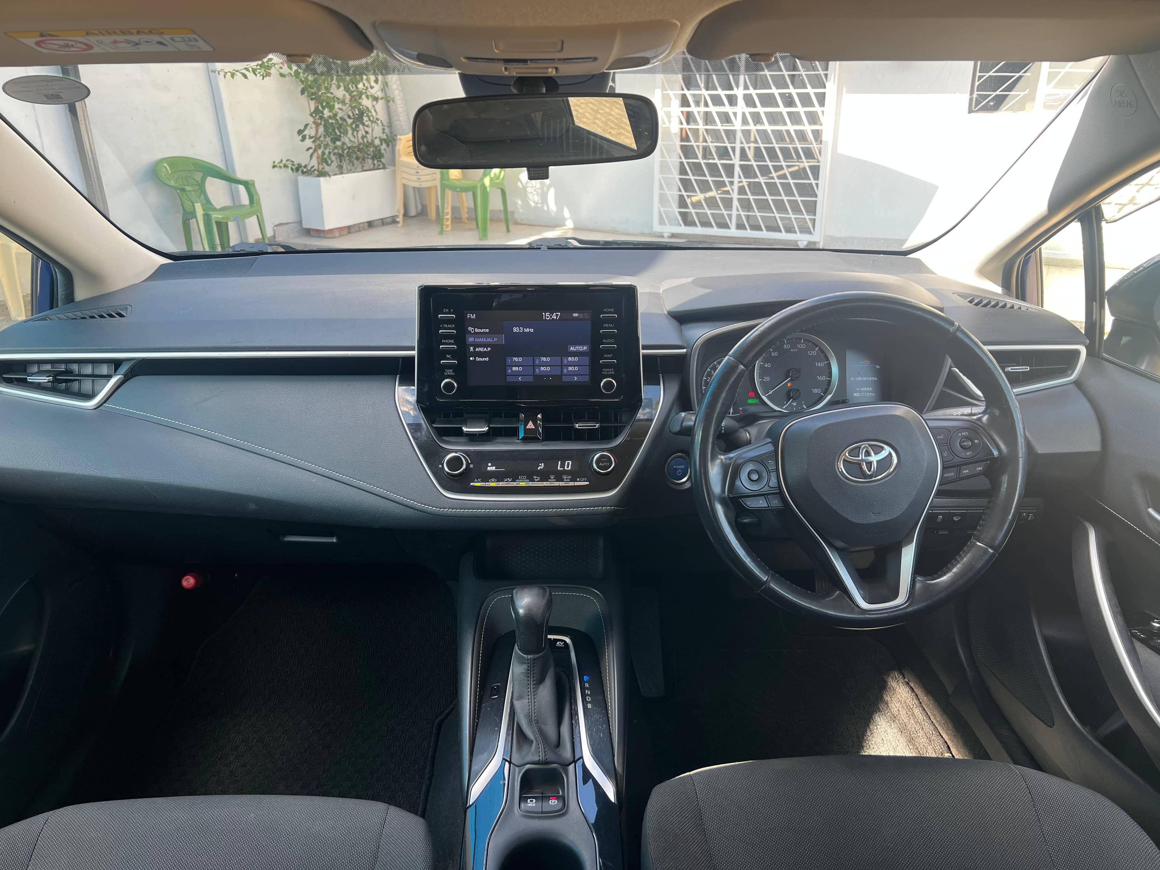 Car photo 8