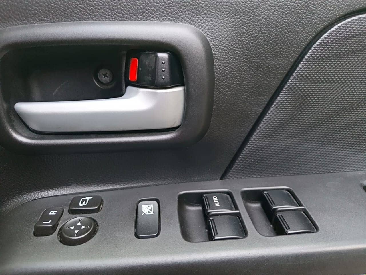 Car photo 8