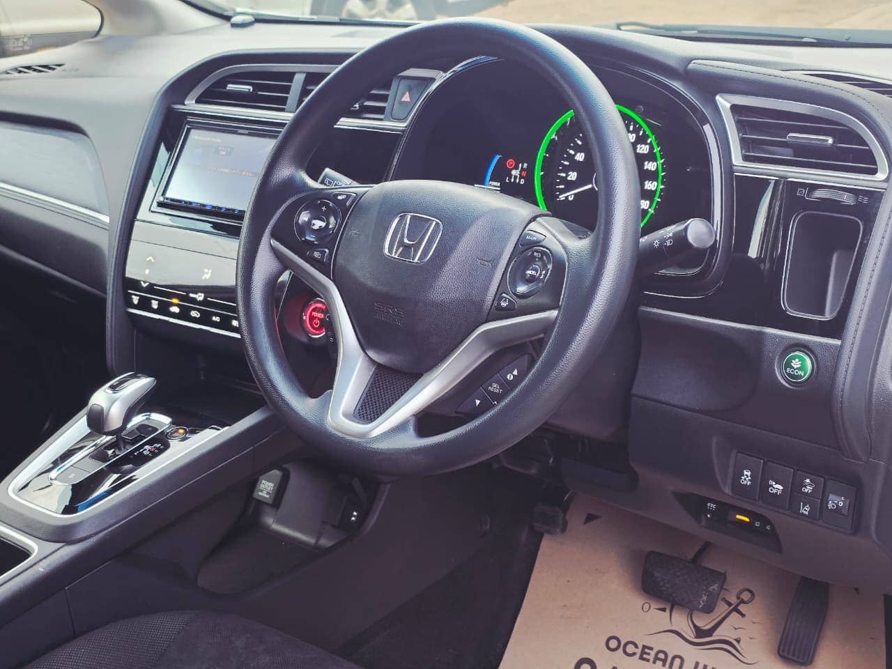 Car photo 7