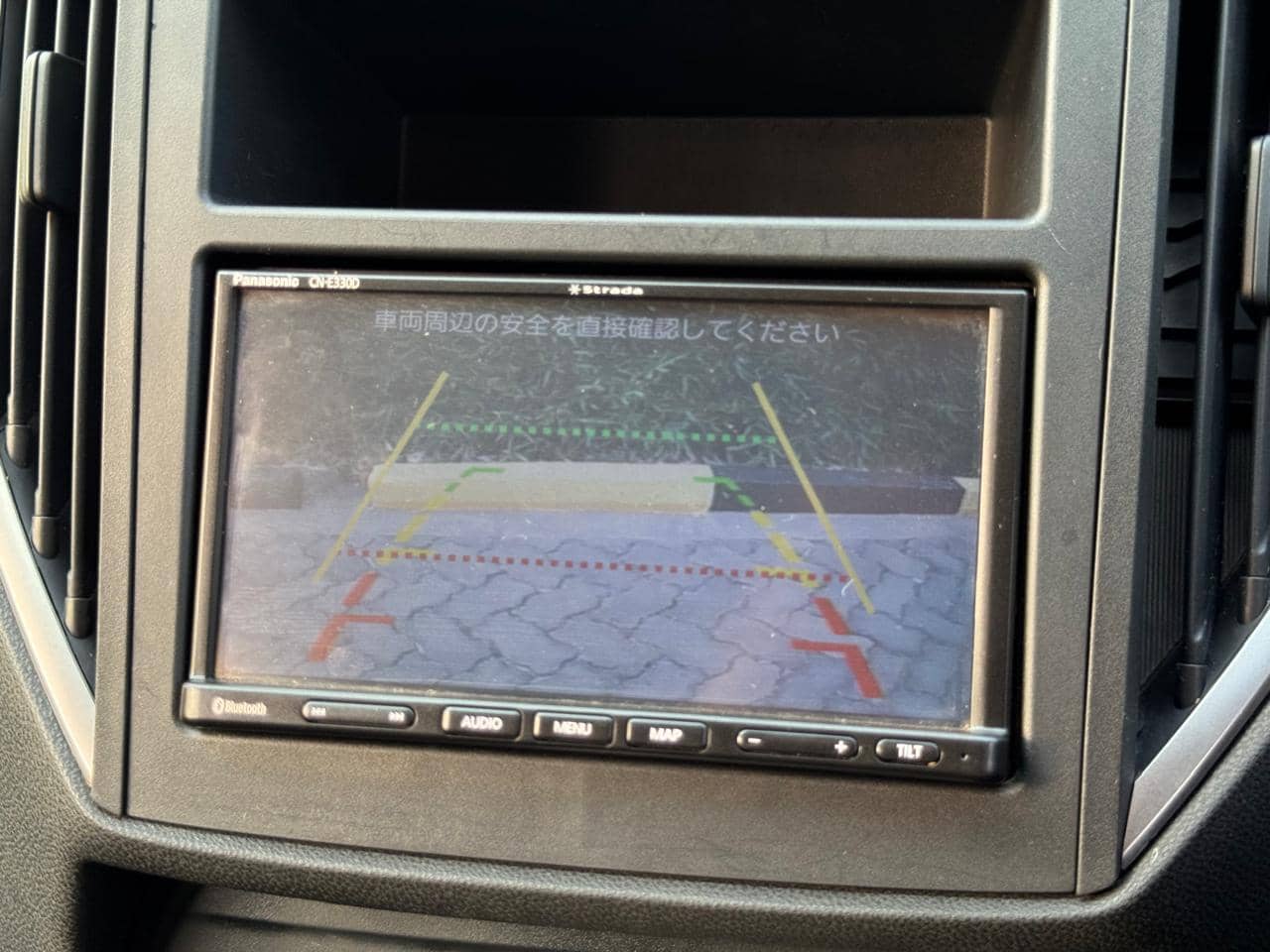 Car photo 10