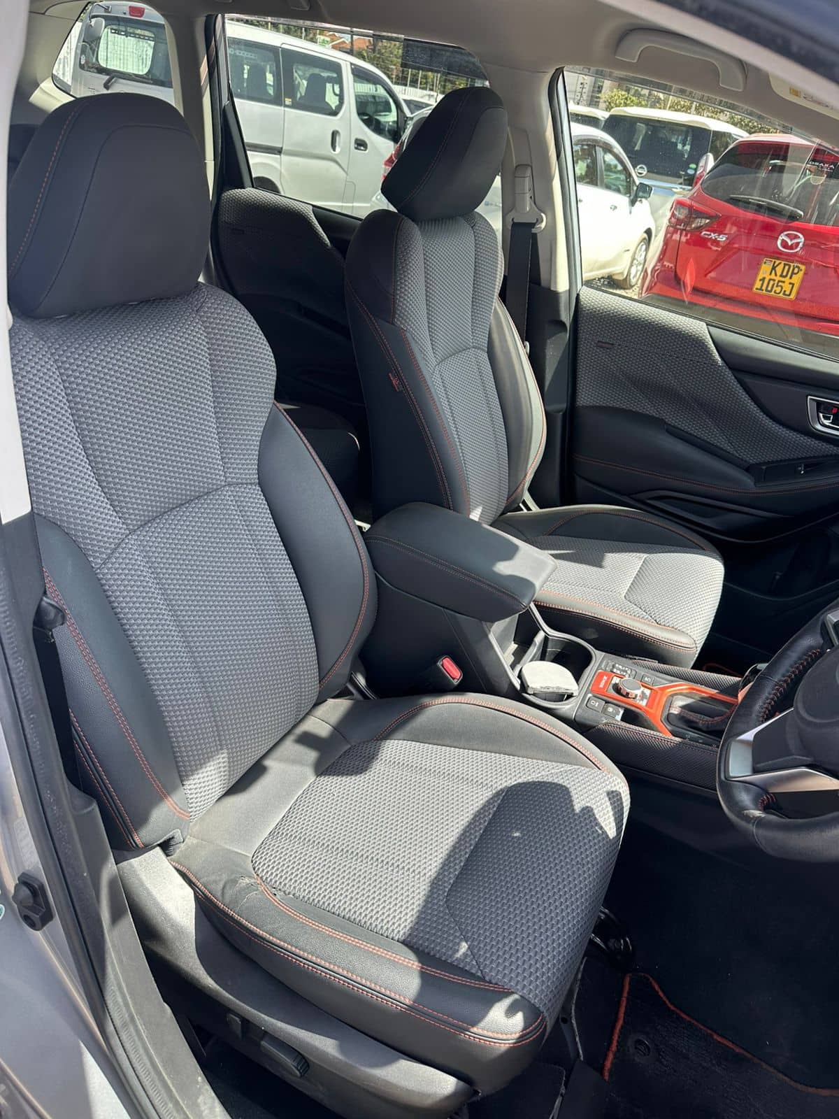 Car photo 8