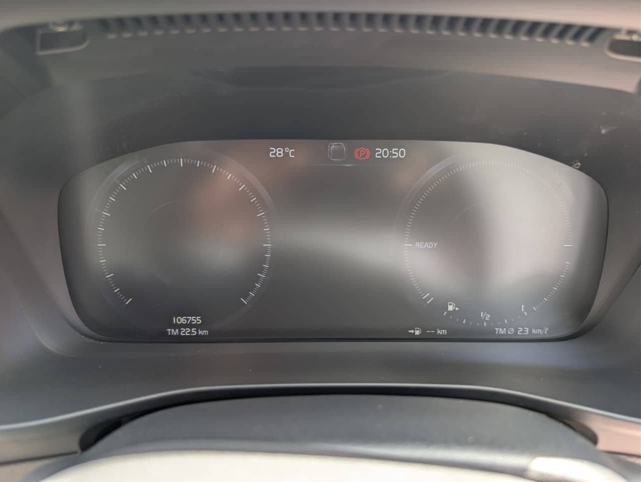 Car photo 10