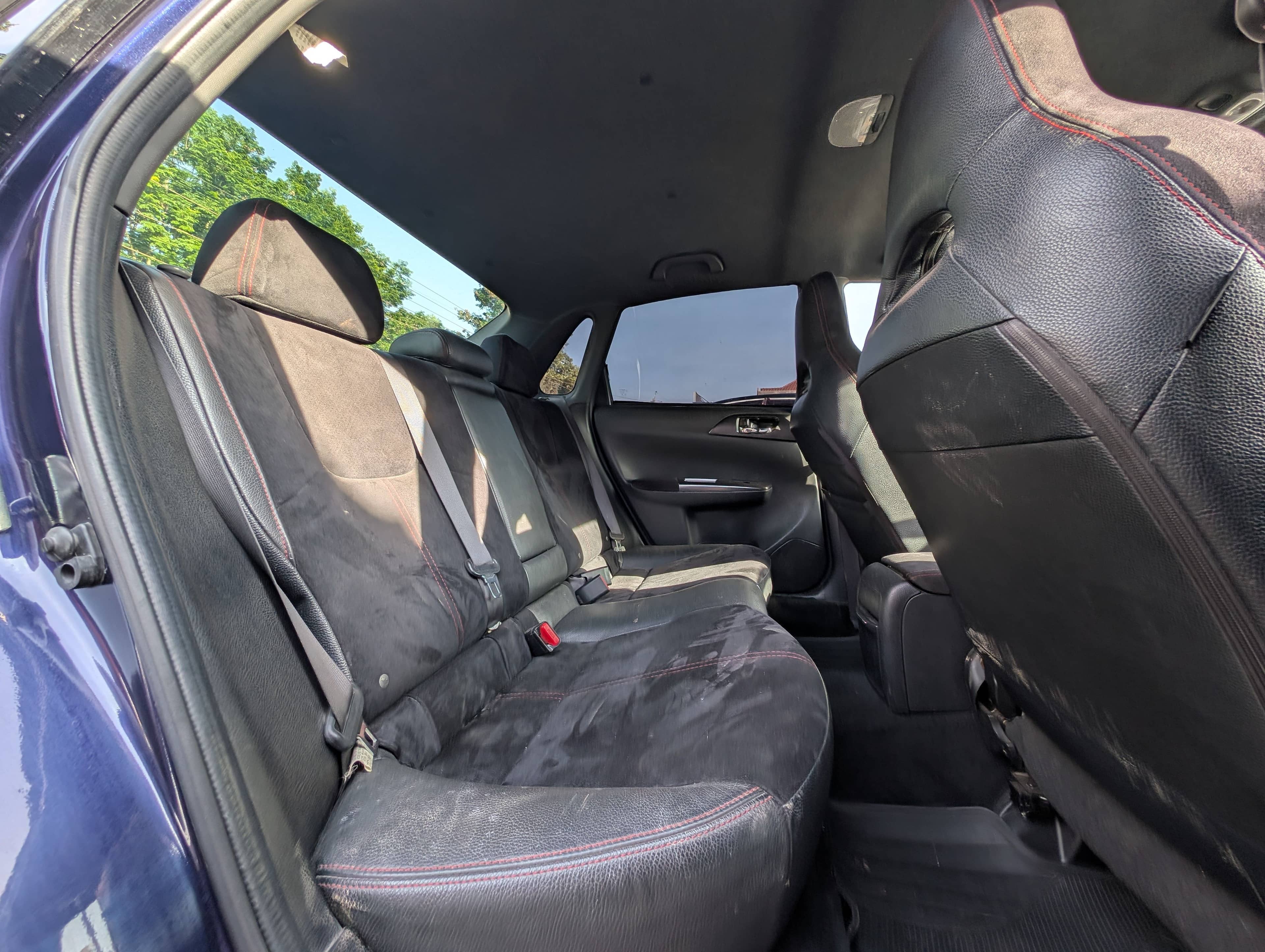 Car photo 7