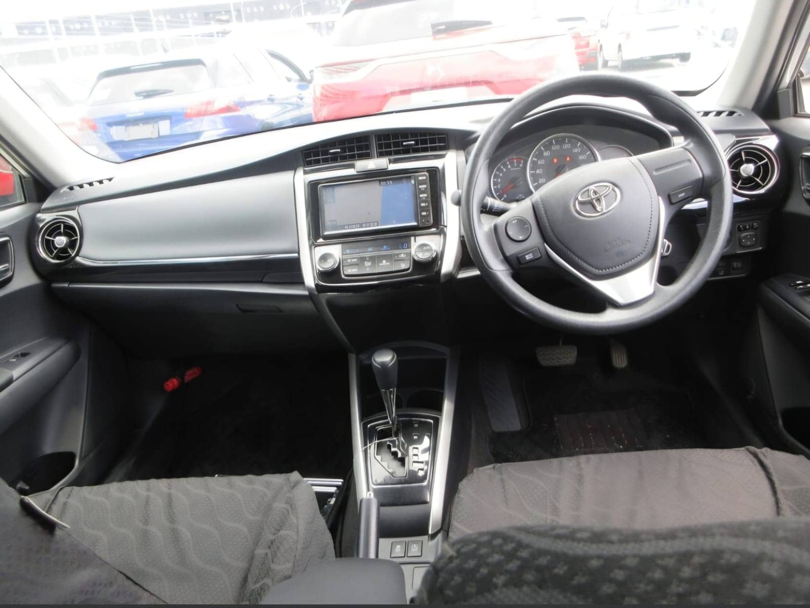 Car photo 4
