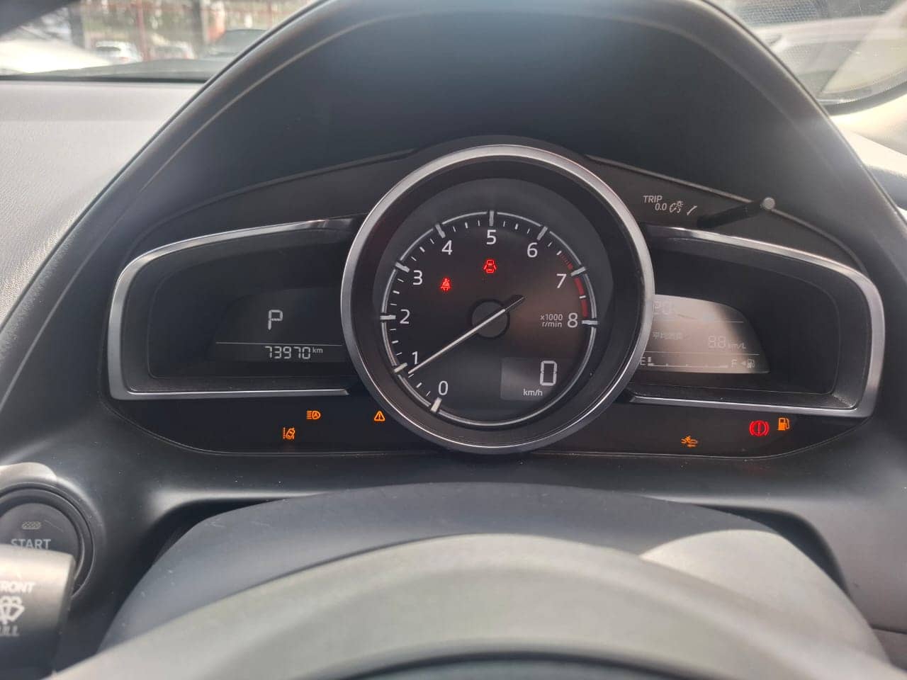 Car photo 8