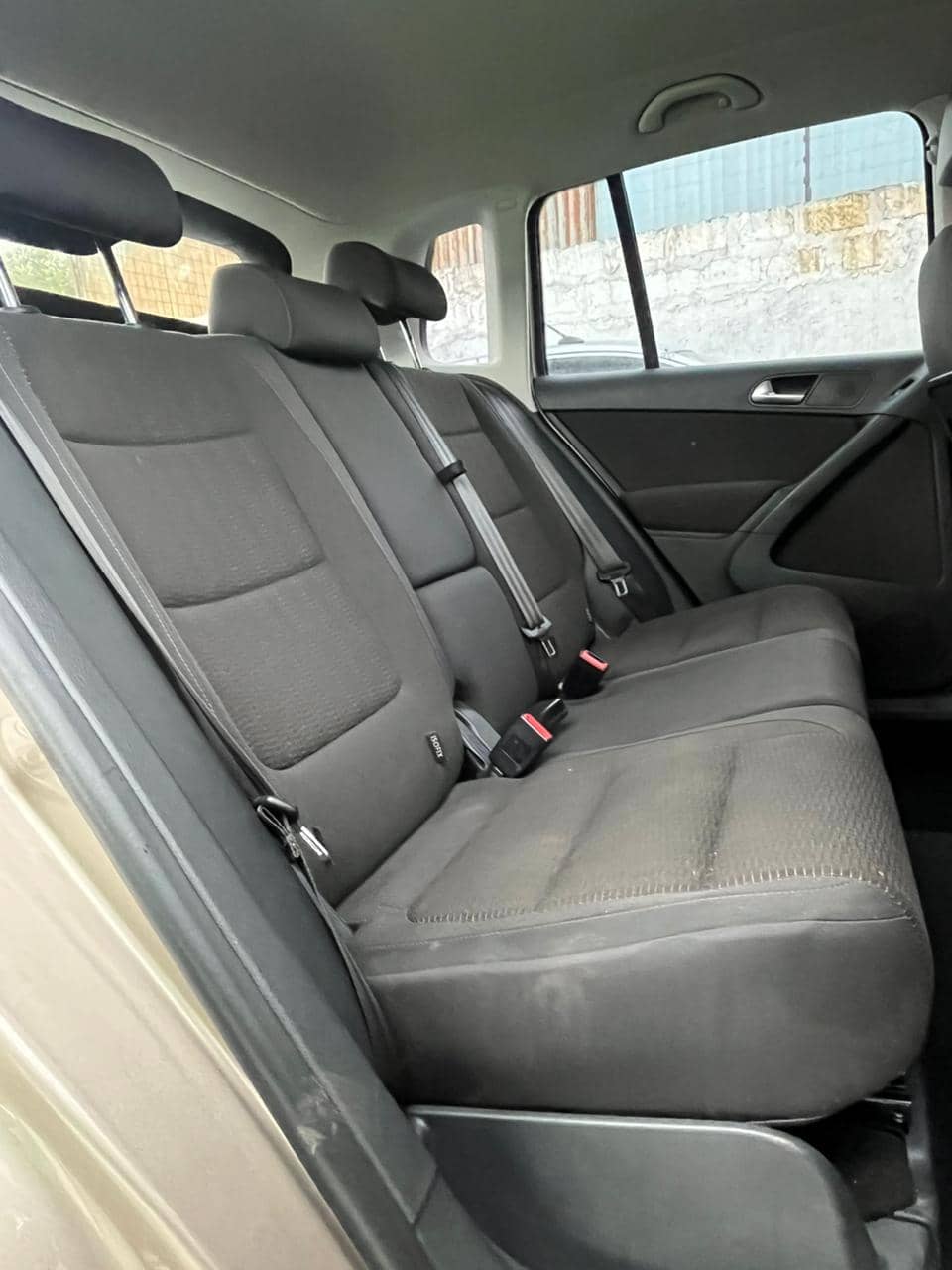 Car photo 7