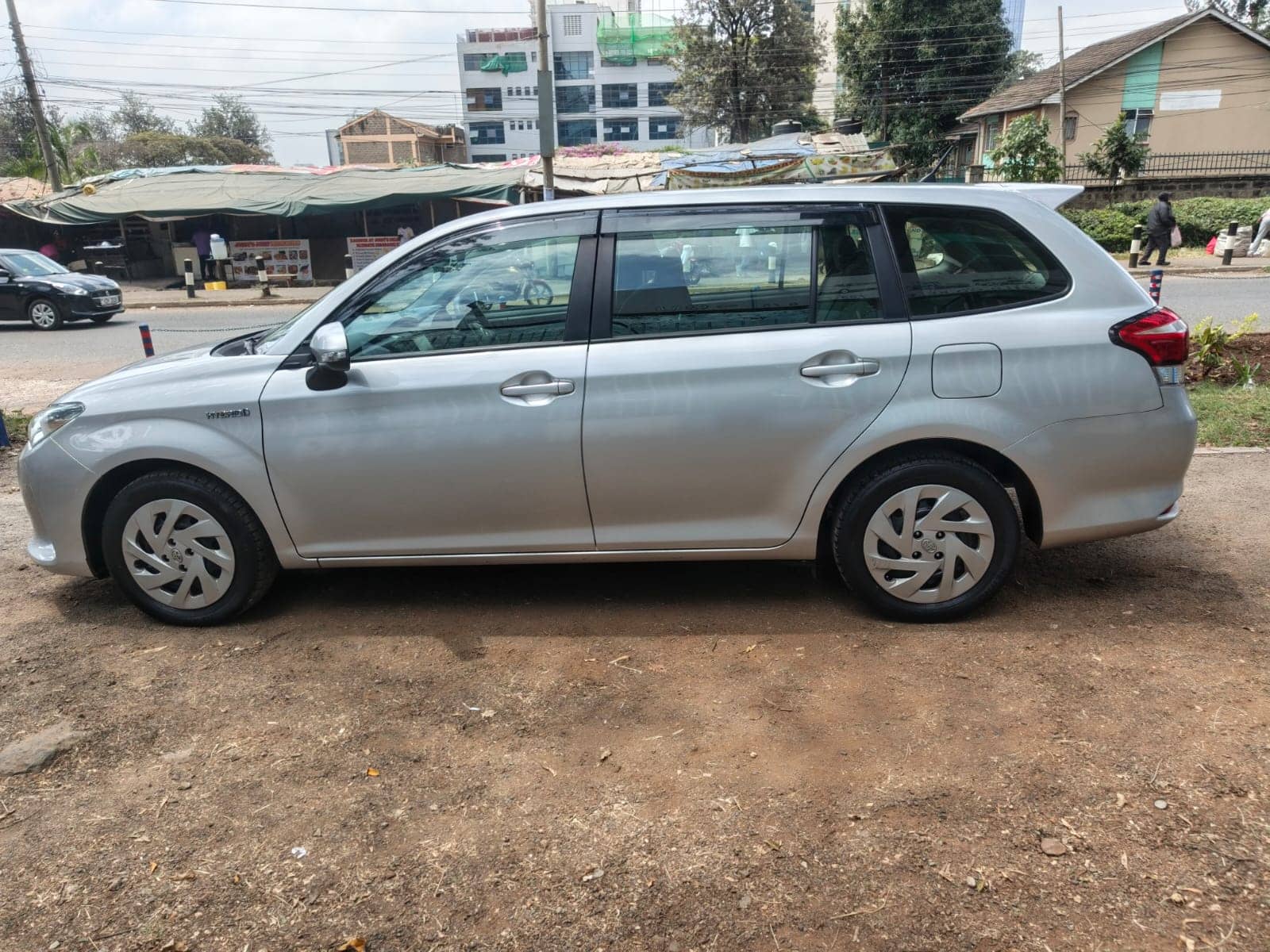 Car photo 4