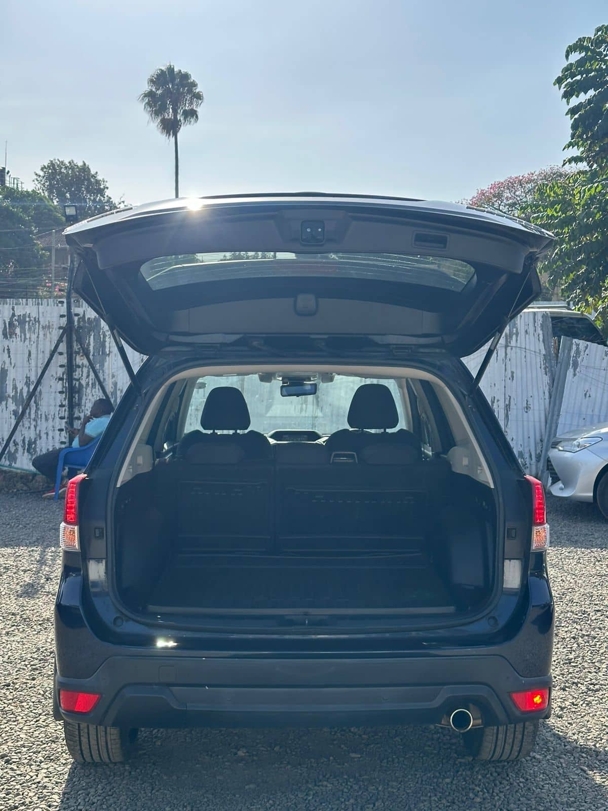 Car photo 3