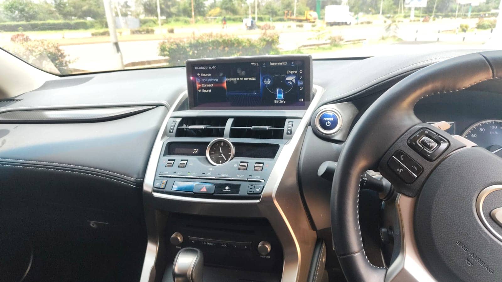 Car photo 12