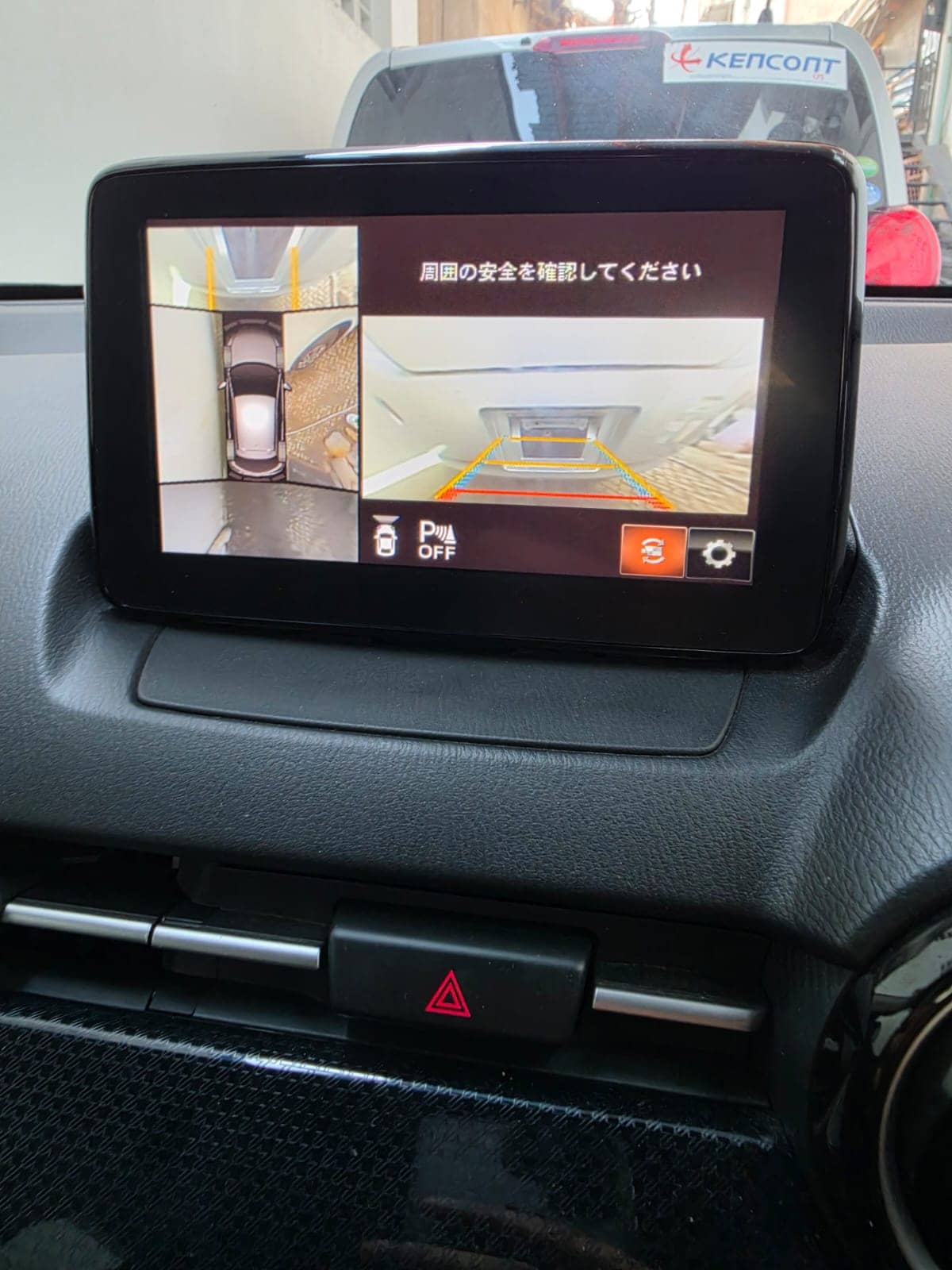 Car photo 10