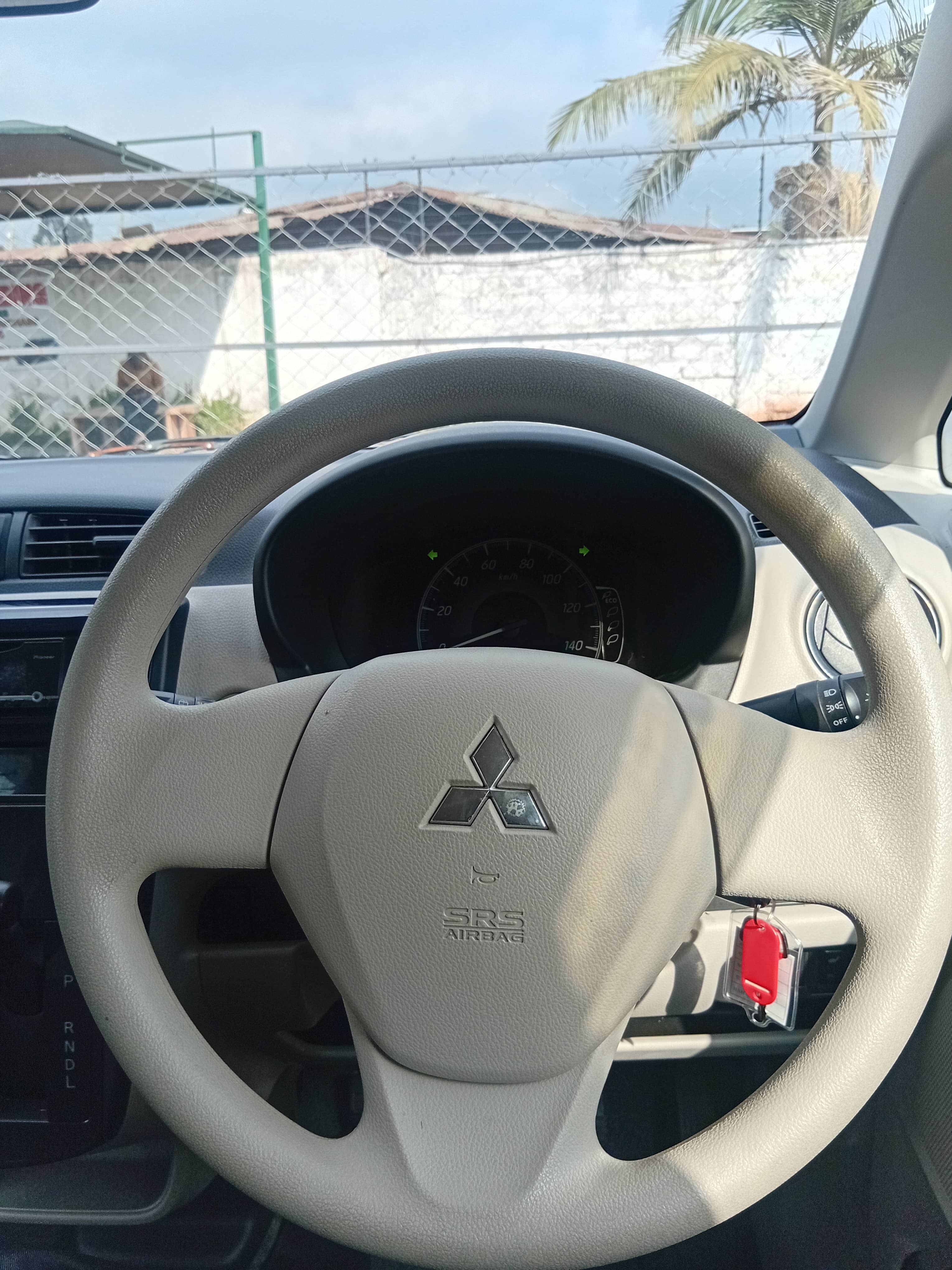 Car photo 2