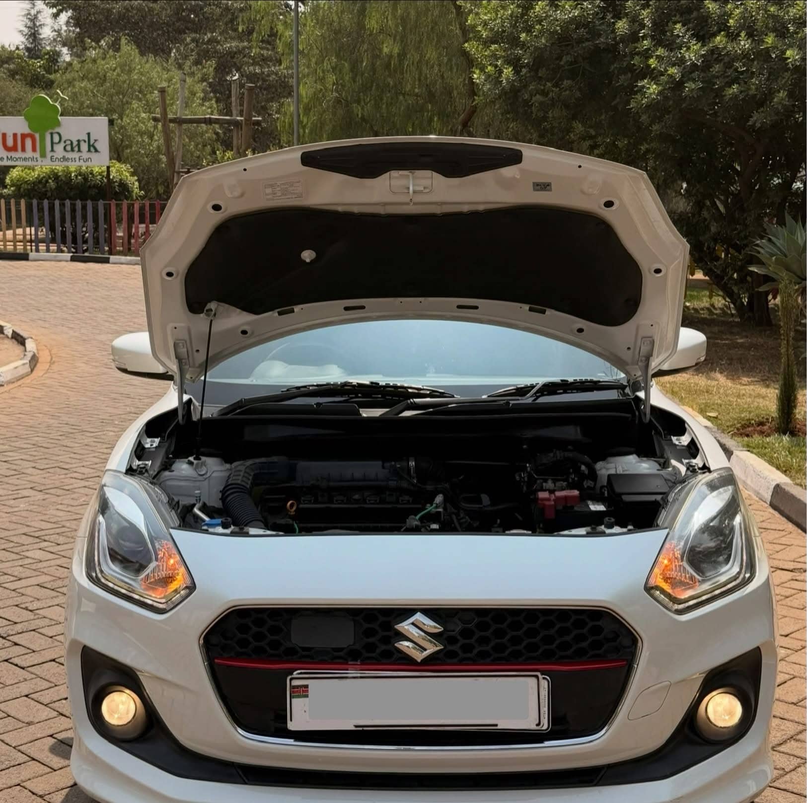 Car photo 7