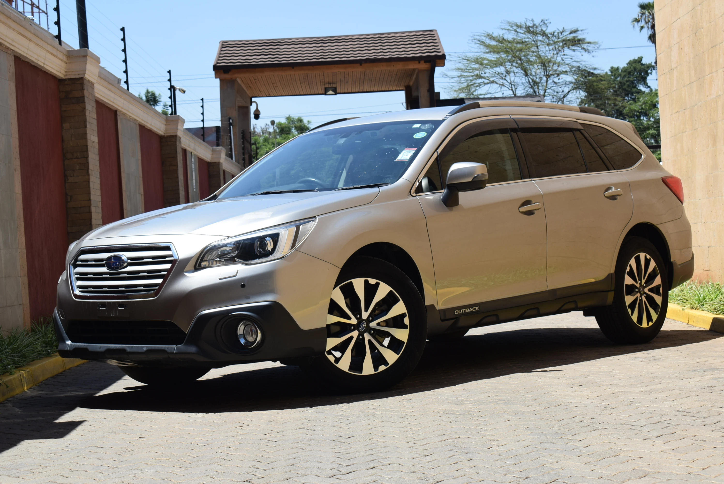 SUBARU OUTBACK