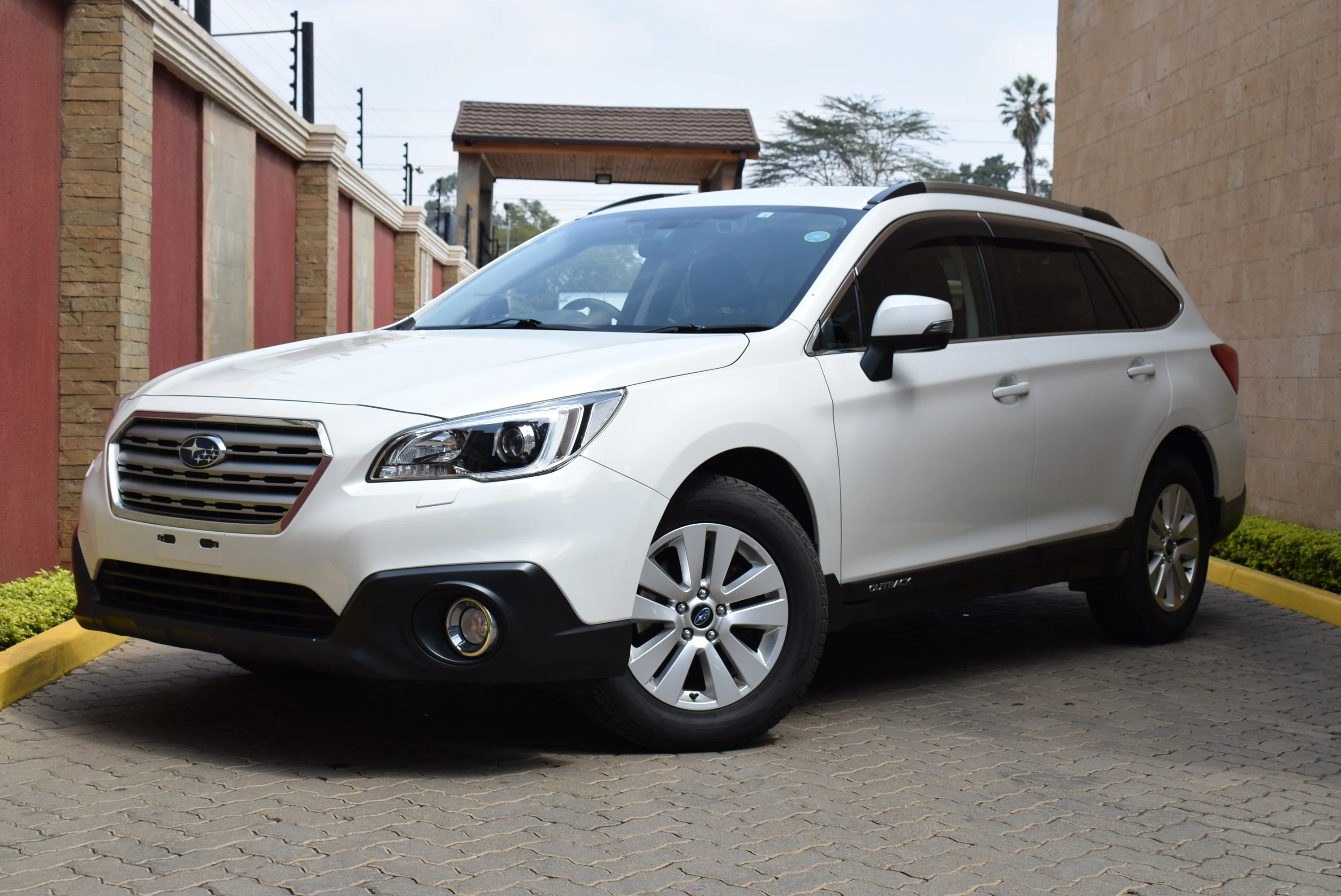 SUBARU OUTBACK