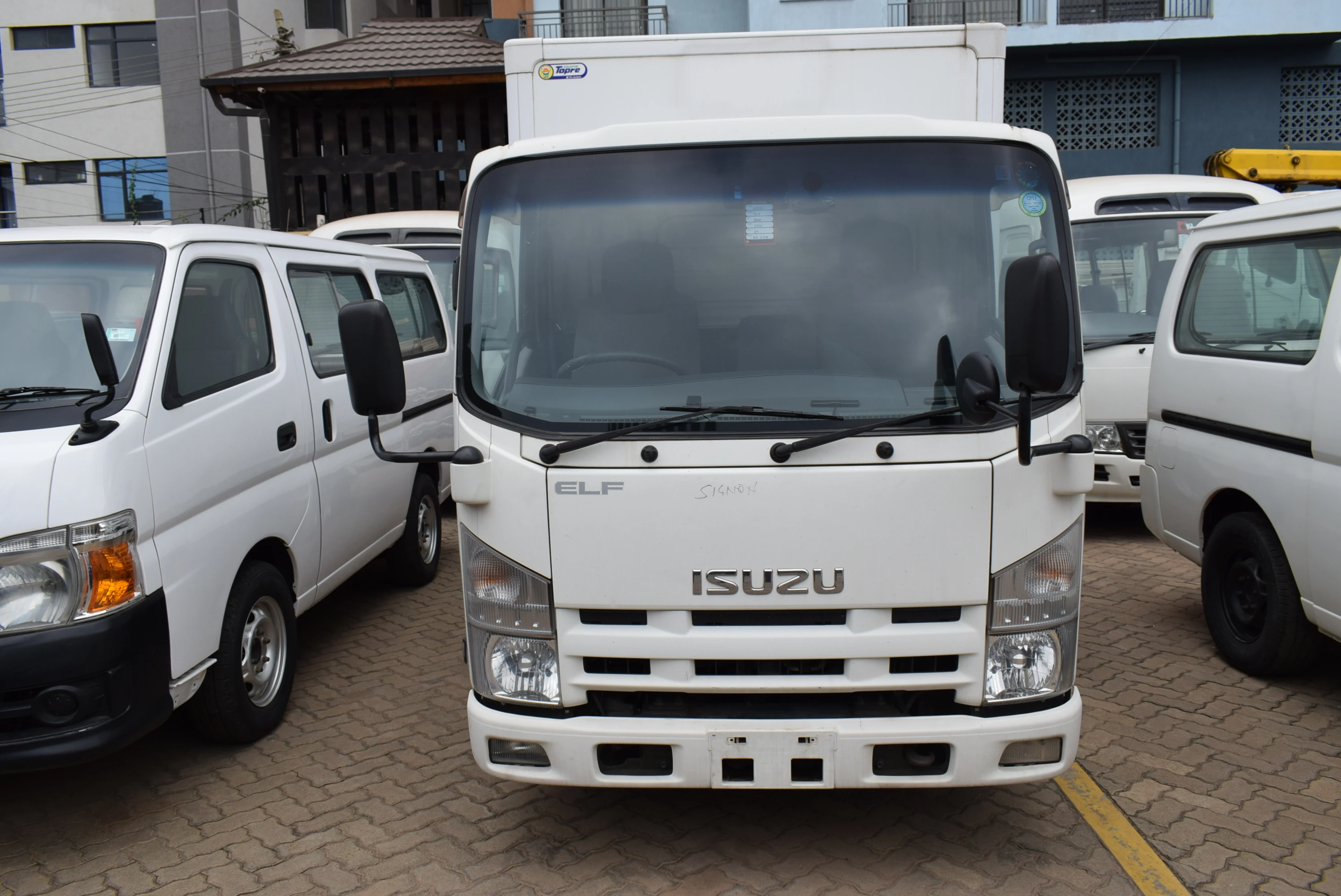 ISUZU ELF TRUCK