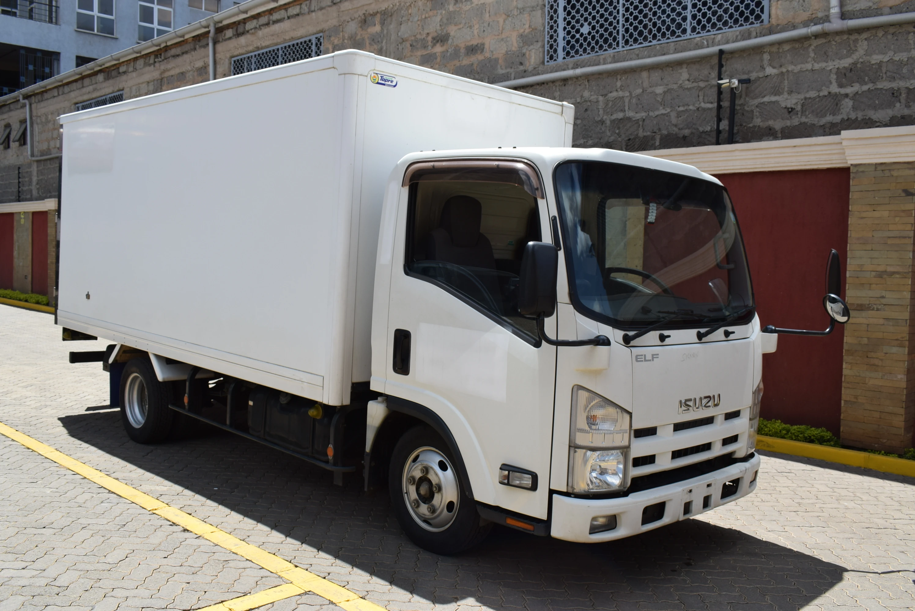 ISUZU ELF TRUCK