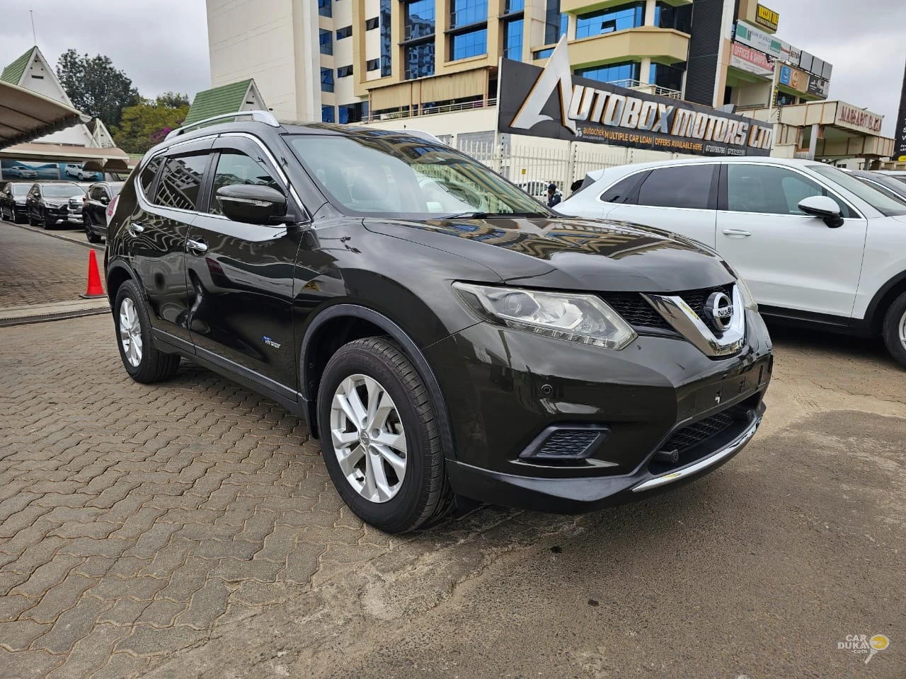 NISSAN X-TRAIL