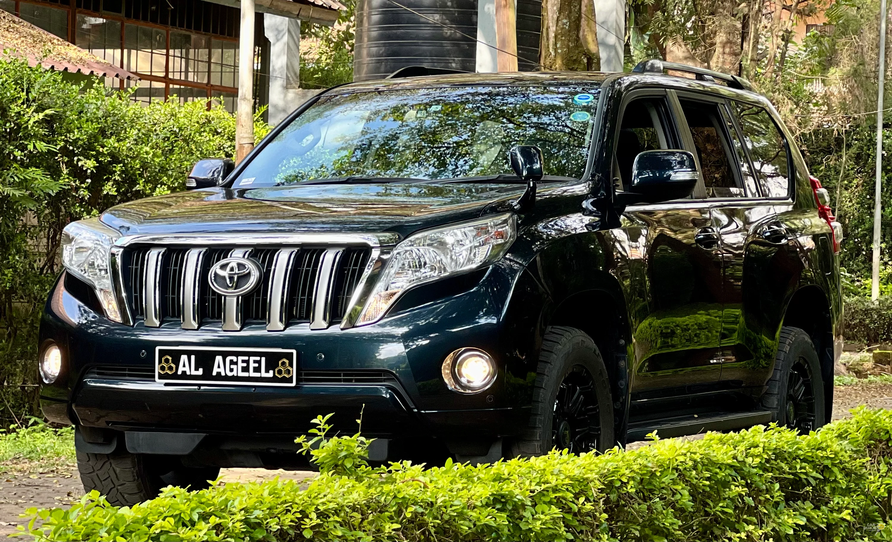 TOYOTA LAND CRUISER PRADO